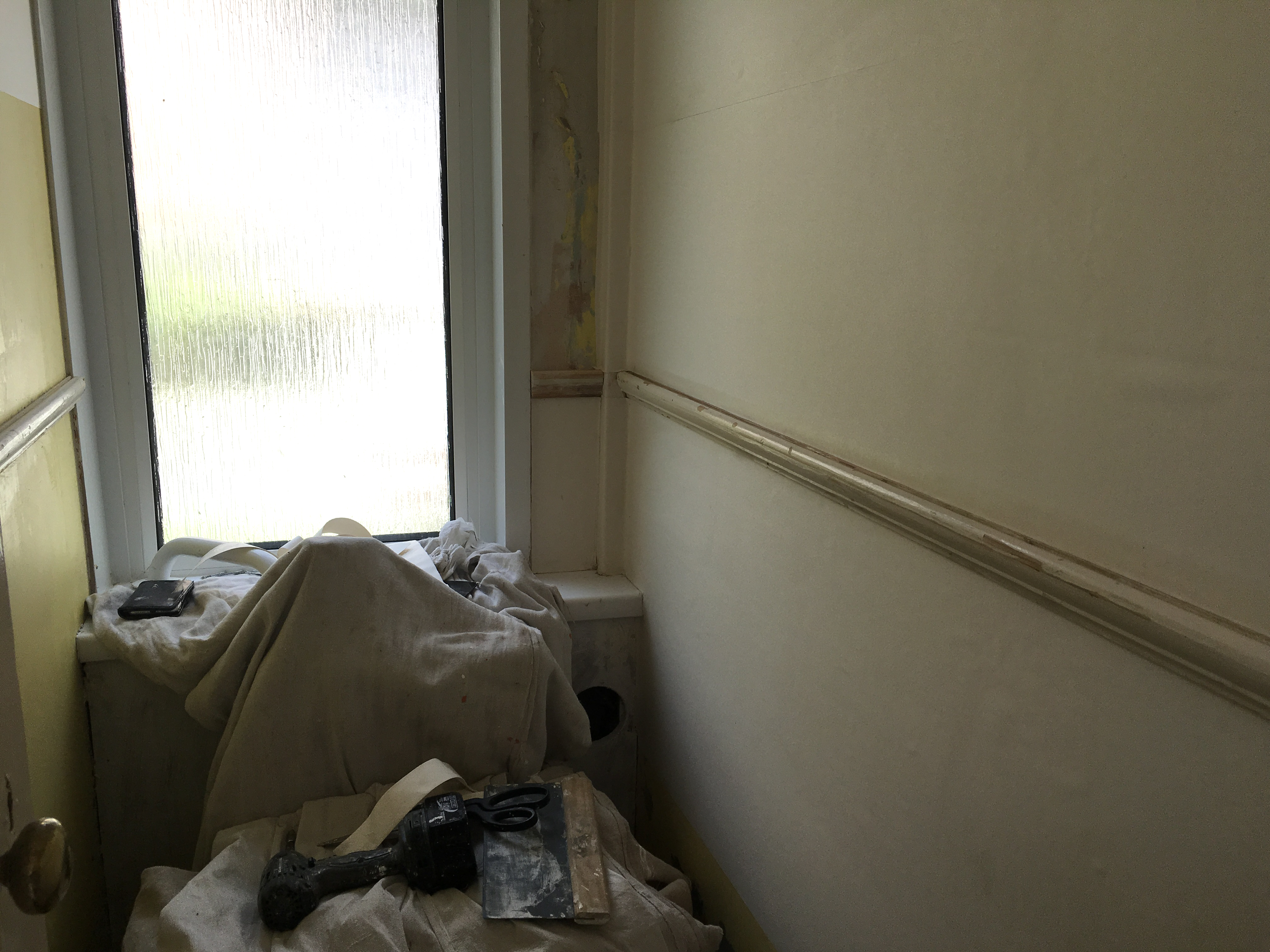 Read more about the article Decorating the Downstairs Loo – the Work Begins