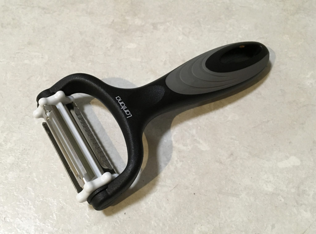 3-in-1 peeler