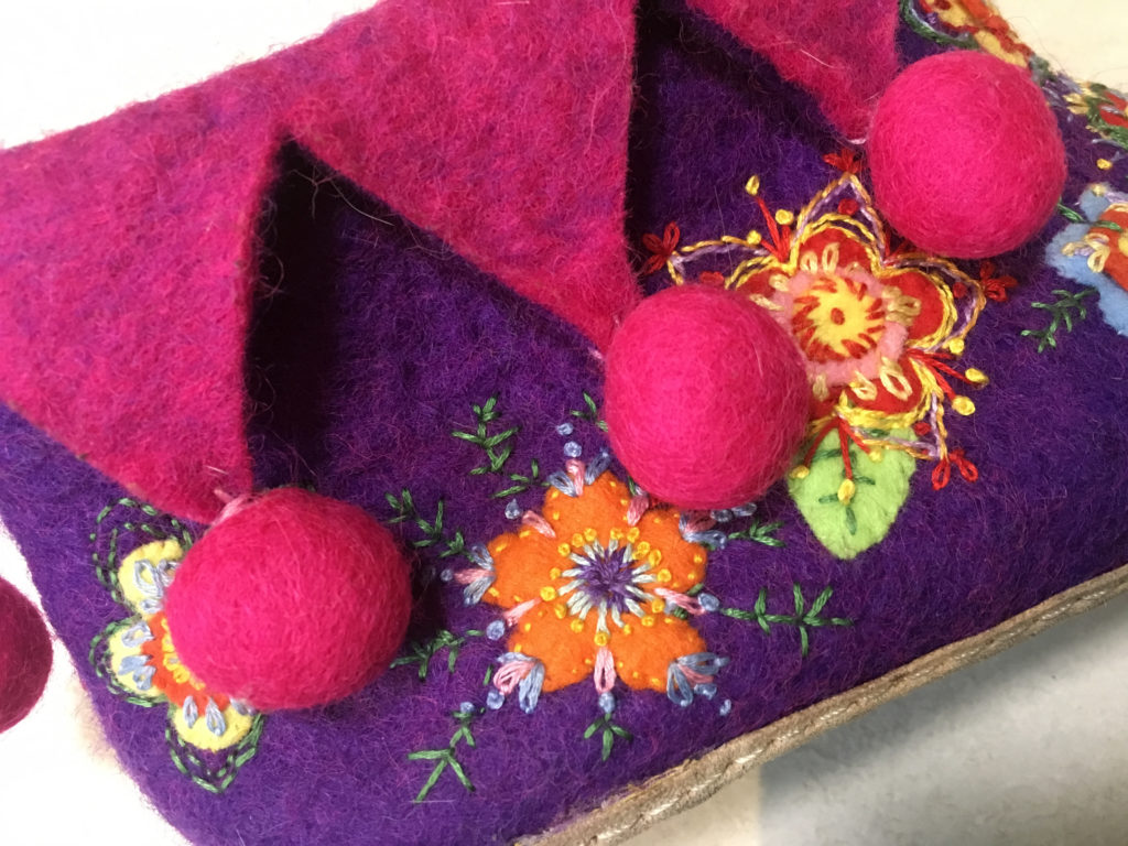 Embroidered slipper - close-up 1, 24-9-19