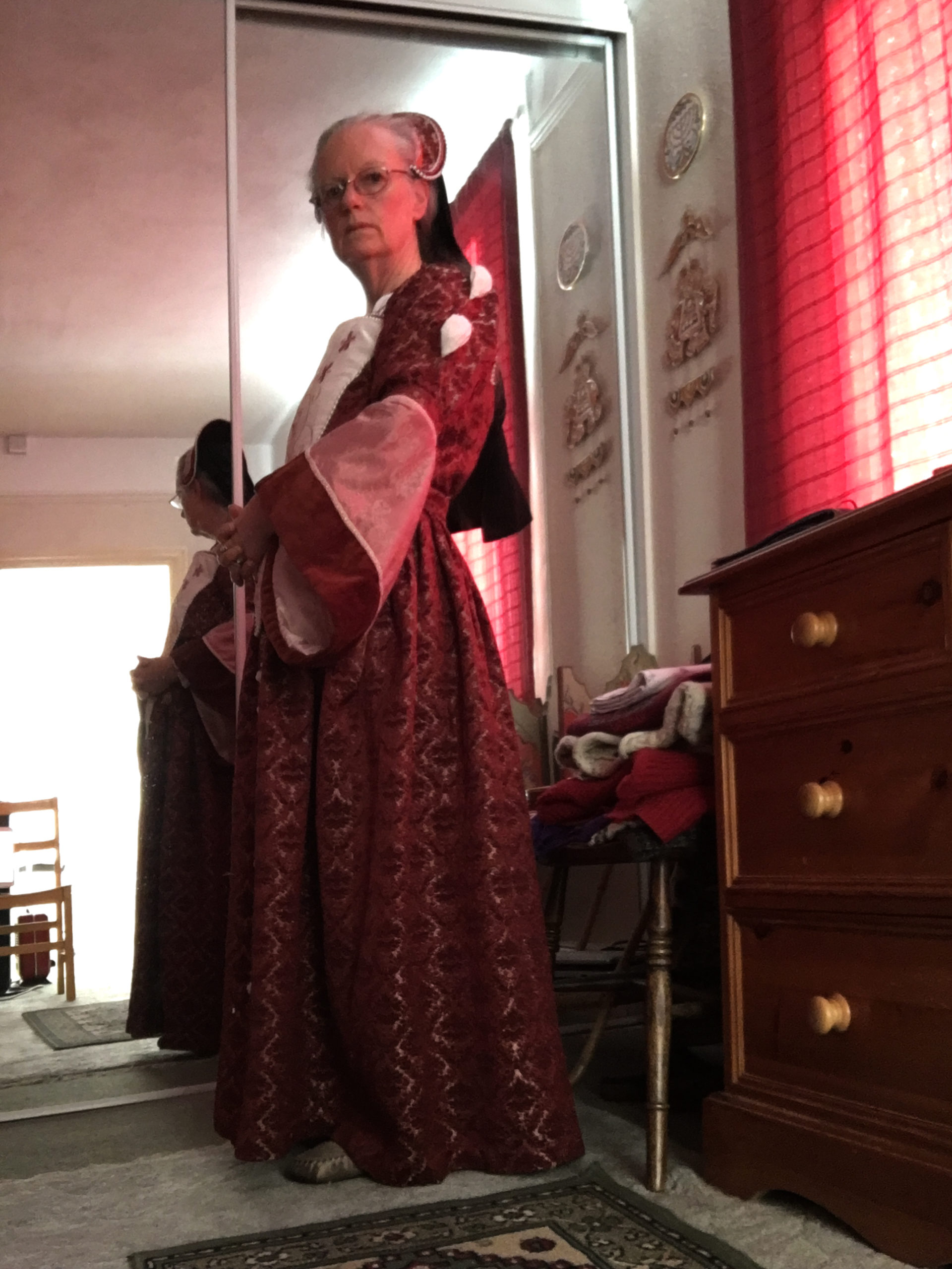 Read more about the article Tudor Gown Part 6: Embellishments and Finishing Touches