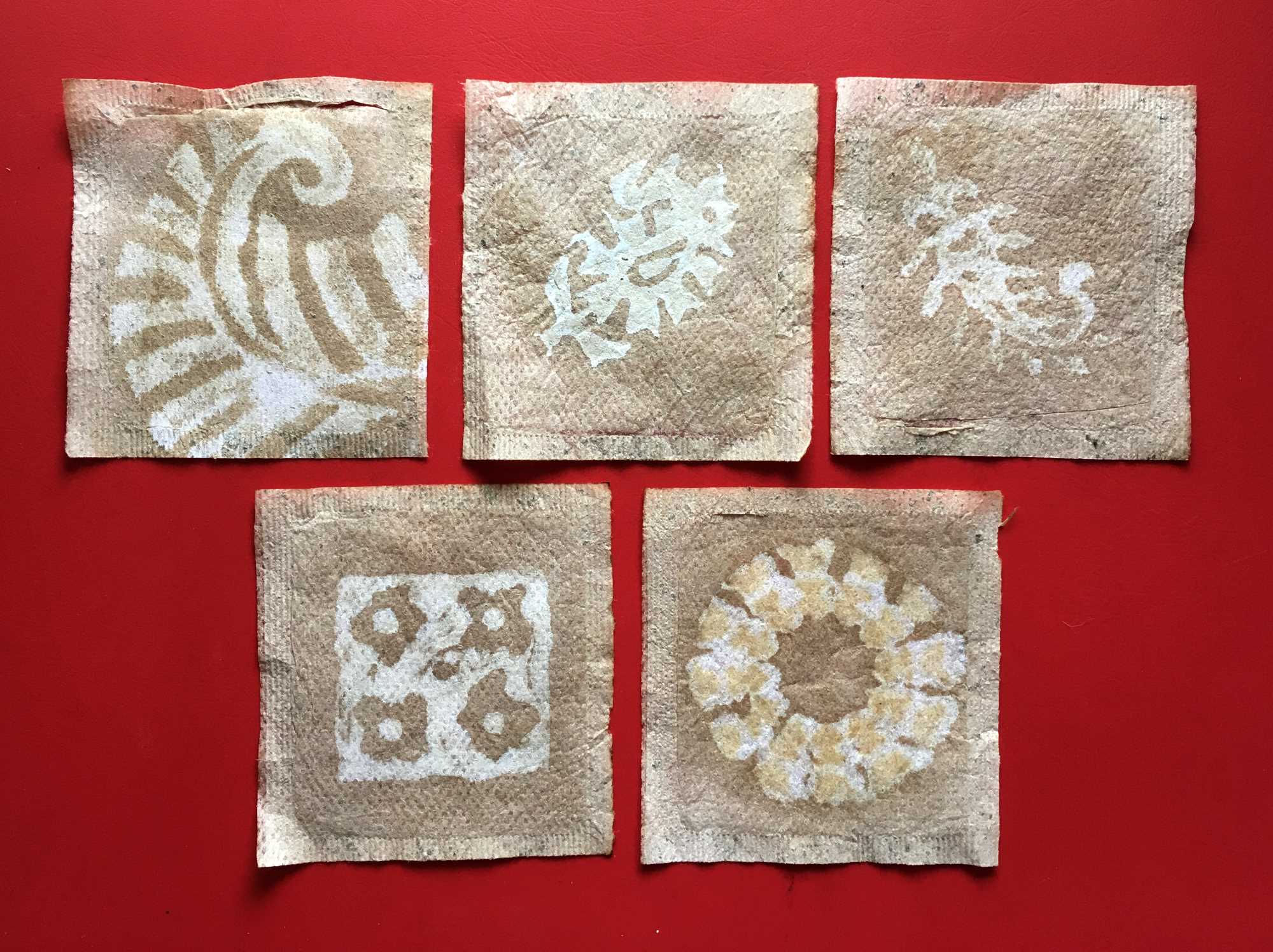 Read more about the article WOYWW 563 Bleaching Teabags Again, and Knitted Bunting