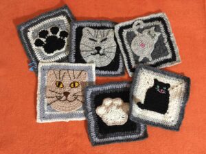 Read more about the article WOYWW 619 Kitties on Squares, Purple Circles and Persian Poppies, Scams and Headaches