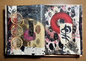 Read more about the article Organic Journal – Intuitive Collage 2