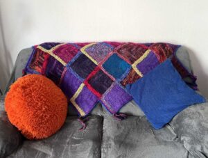 Read more about the article Remaking a Beautiful Piece of Knitting