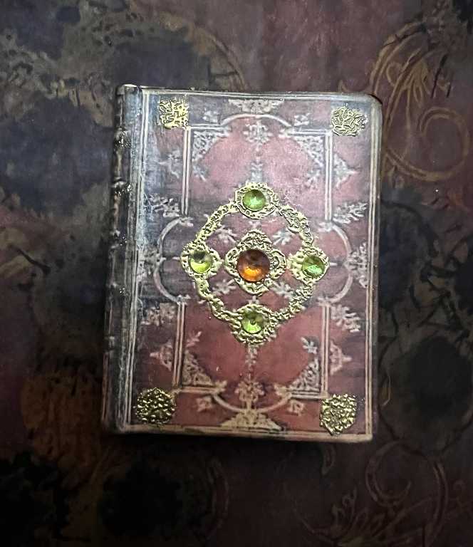 Read more about the article A Tiny Book to Celebrate a Very Special Anniversary
