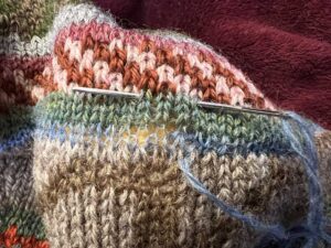 Read more about the article Mending a Favourite Jumper with Swiss Darning