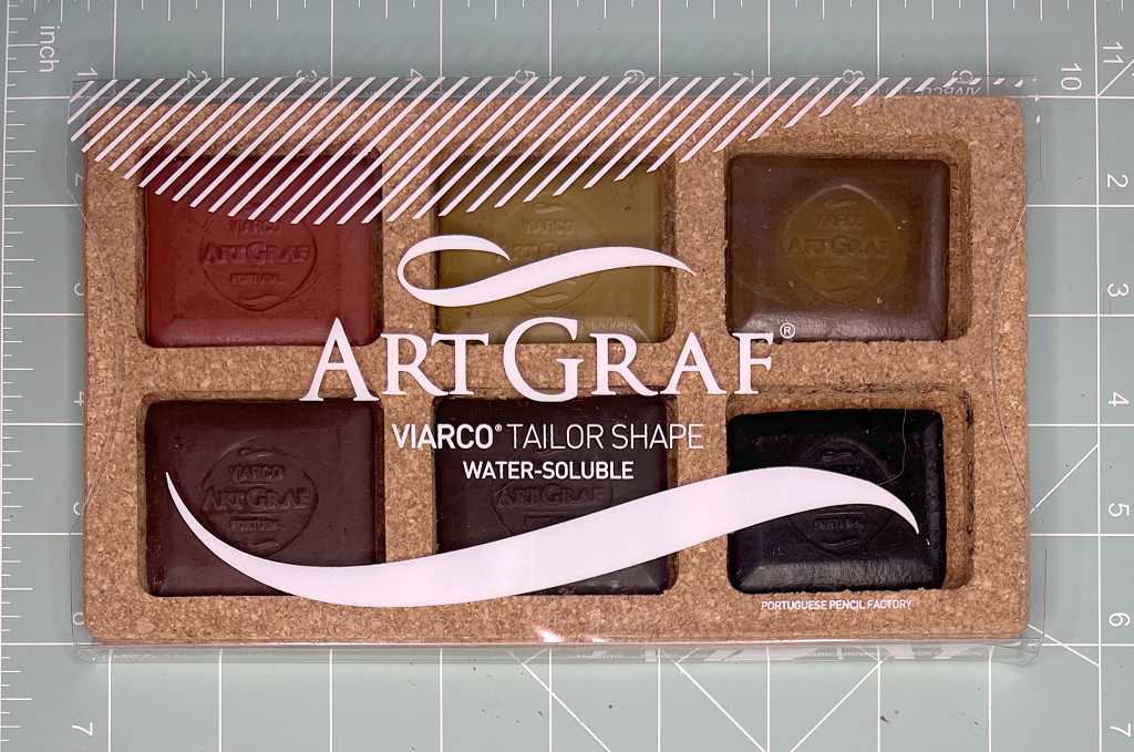 Read more about the article An Exciting New Art Material – Graf Art Tailor Shapes