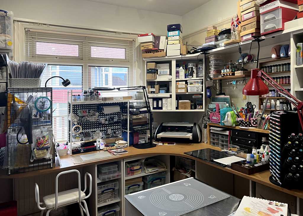 Read more about the article Studio Tidying – Mixed Media Area