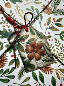 Read more about the article Gift Wrap Tags
