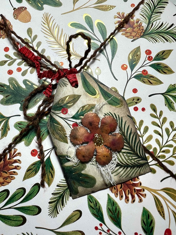 Read more about the article Gift Wrap Tags
