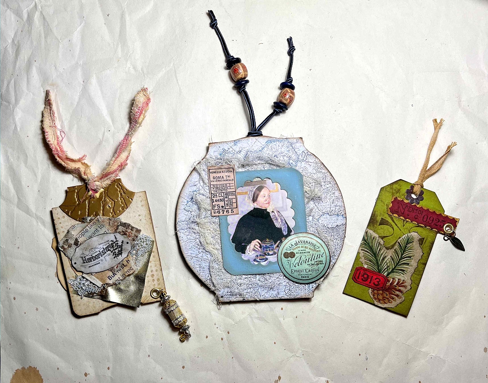 Read more about the article Album Elements from Christmas Trash