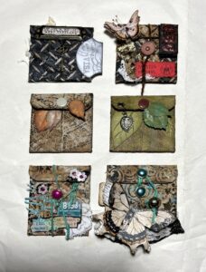 Read more about the article Pouches from Embossed Toilet Paper Rolls – Adding the Embellishments