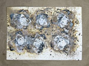 Read more about the article Mixed Media from Cut Lettuce Stems